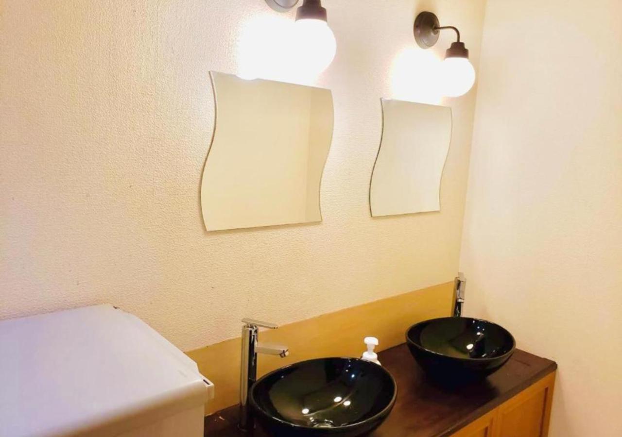 Santana Guest House โอซาก้า ภายนอก รูปภาพ